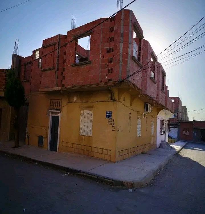 سكن ارضي 152م ² ذو واجهتين